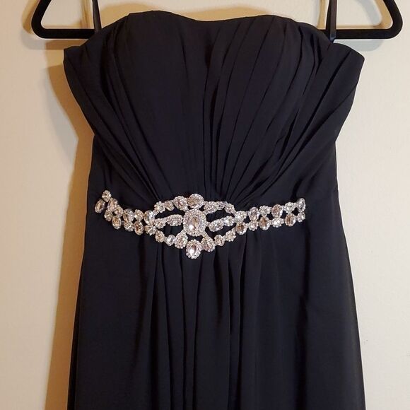 Black strapless maxi evening gown with jeweled embellishment size 8 - Picture 4 of 13